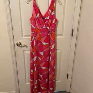 Studio by Tiana B. V-Neck  Pink Maxi Dress.  Size Large